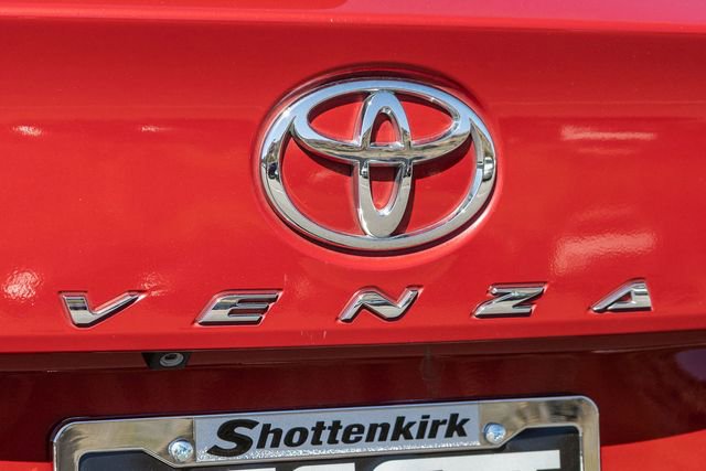 Used 2013 Toyota Venza XLE FWD image 5