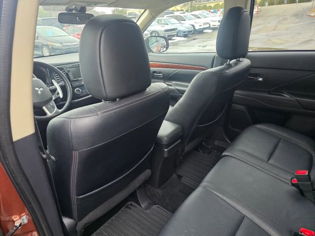 Used 2015 Mitsubishi Outlander GT image 21