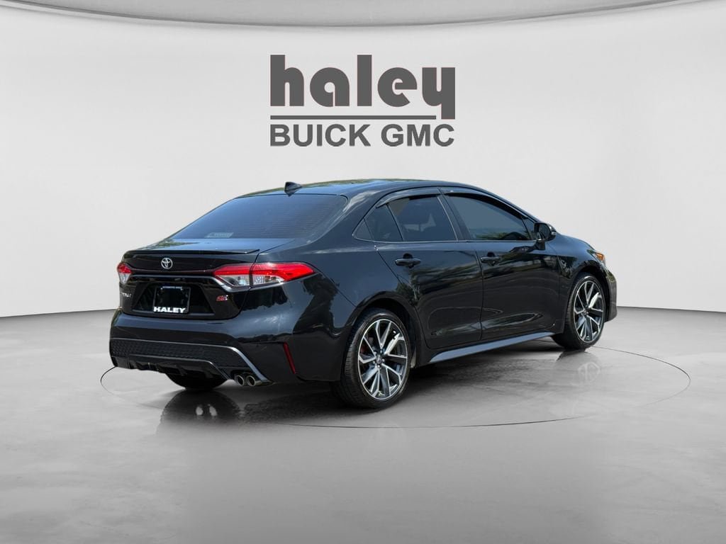 Used 2021 Toyota Corolla SE w/ Carpet Mat Package (TMS) FWD image 5