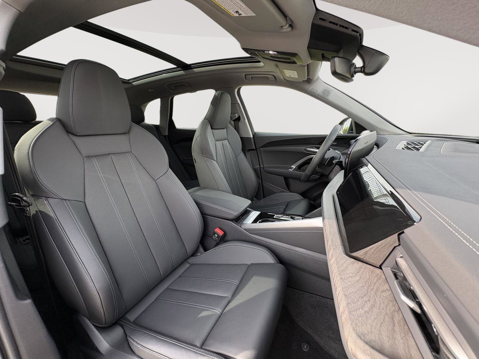 Used 2025 Audi Q5 Premium Plus w/ Premium Plus image 25