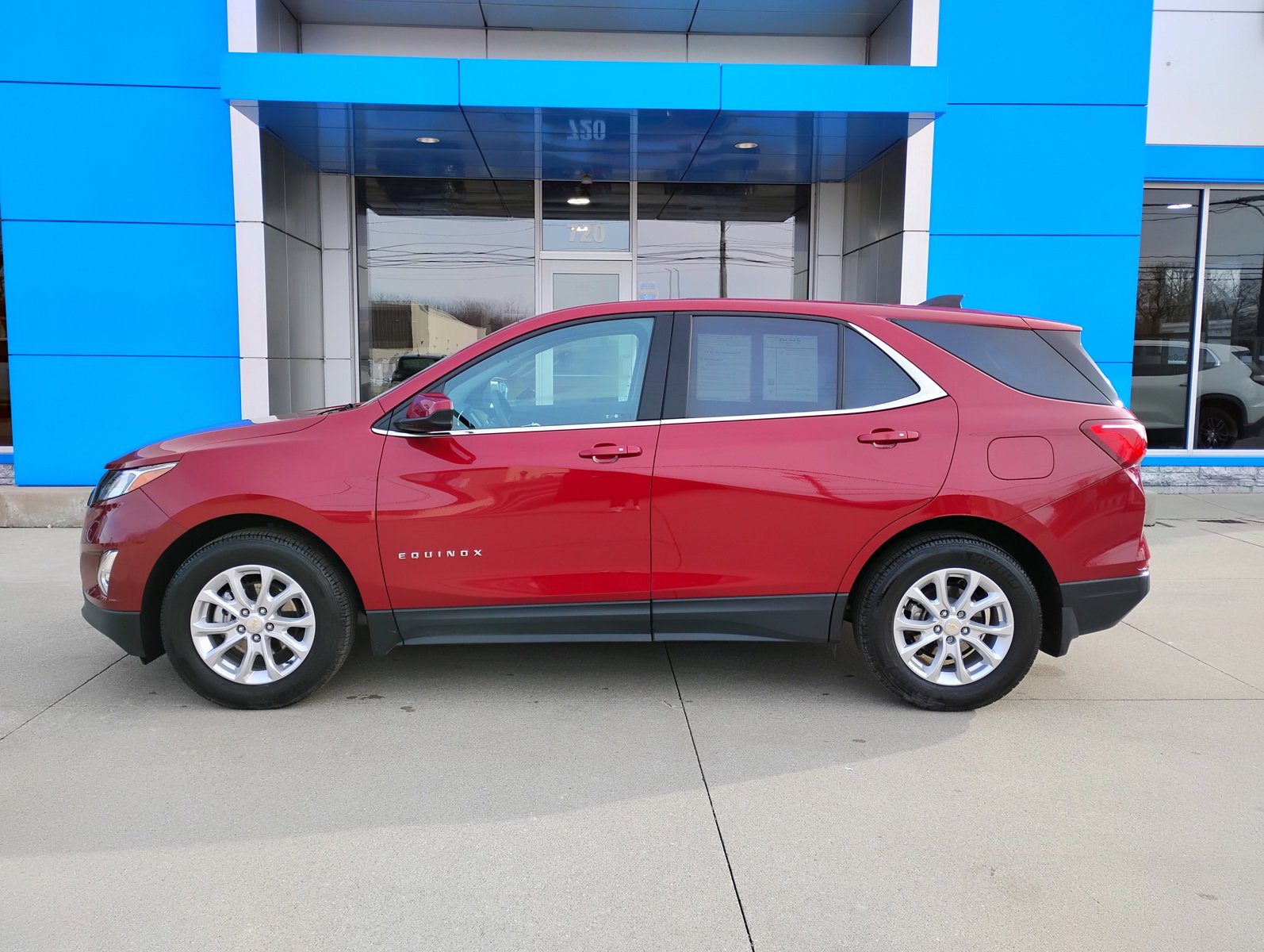 Used 2018 Chevrolet Equinox LT image 30