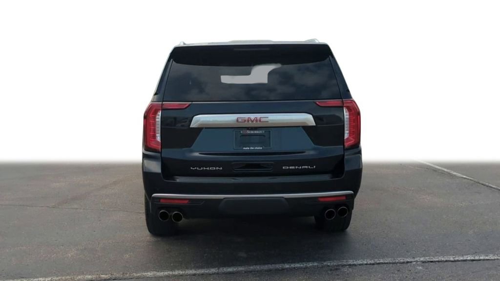 Used 2021 GMC Yukon Denali w/ Denali Premium Package image 9