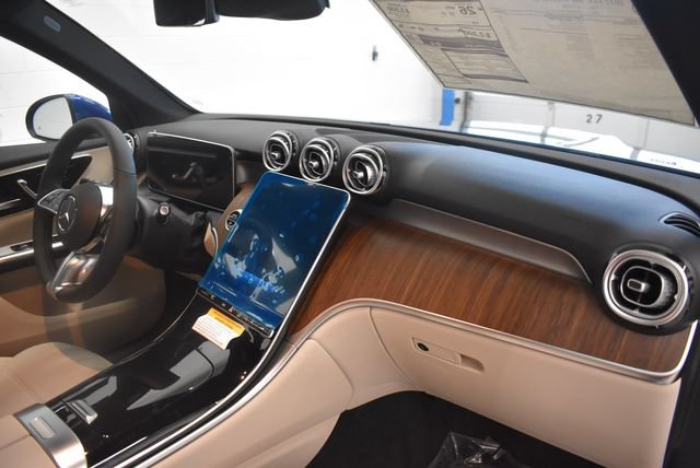 New 2027 Mercedes-Benz GLC 300 4MATIC image 18