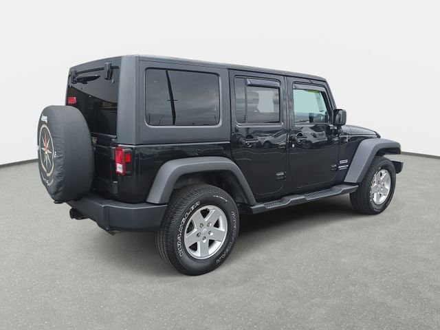 Used 2012 Jeep Wrangler Unlimited Sport AWD/4WD image 6