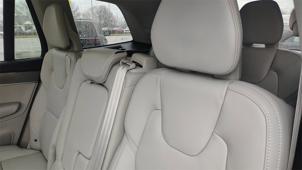 New 2026 Volvo XC90 B6 Ultra image 28