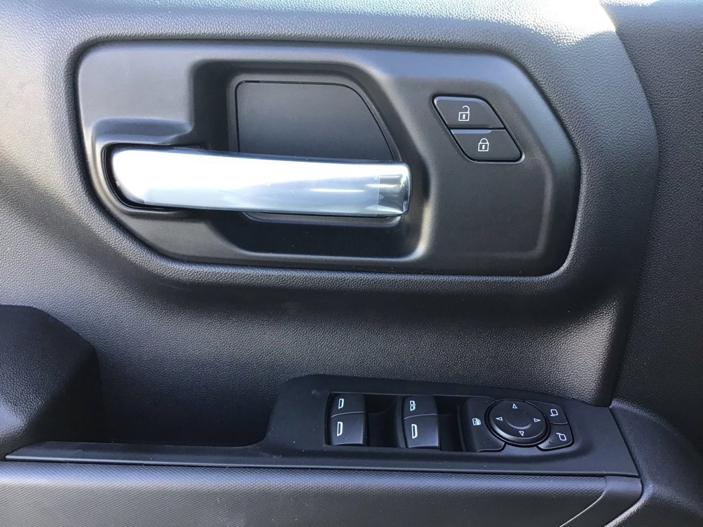 Used 2026 Chevrolet Silverado 1500 Custom Trail Boss w/ Turbomax Blackout Package image 26