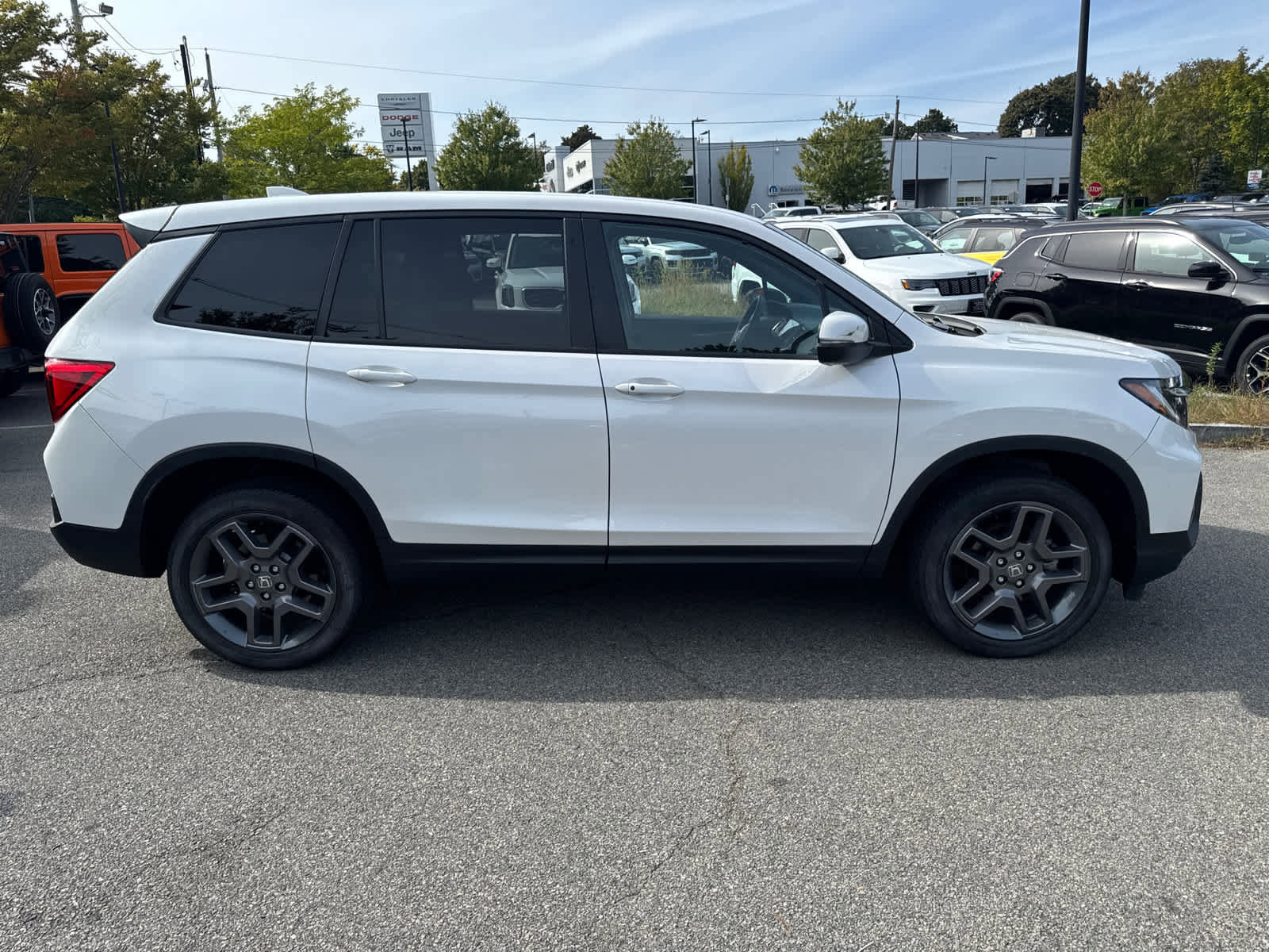 Used 2023 Honda Passport EX-L image 7