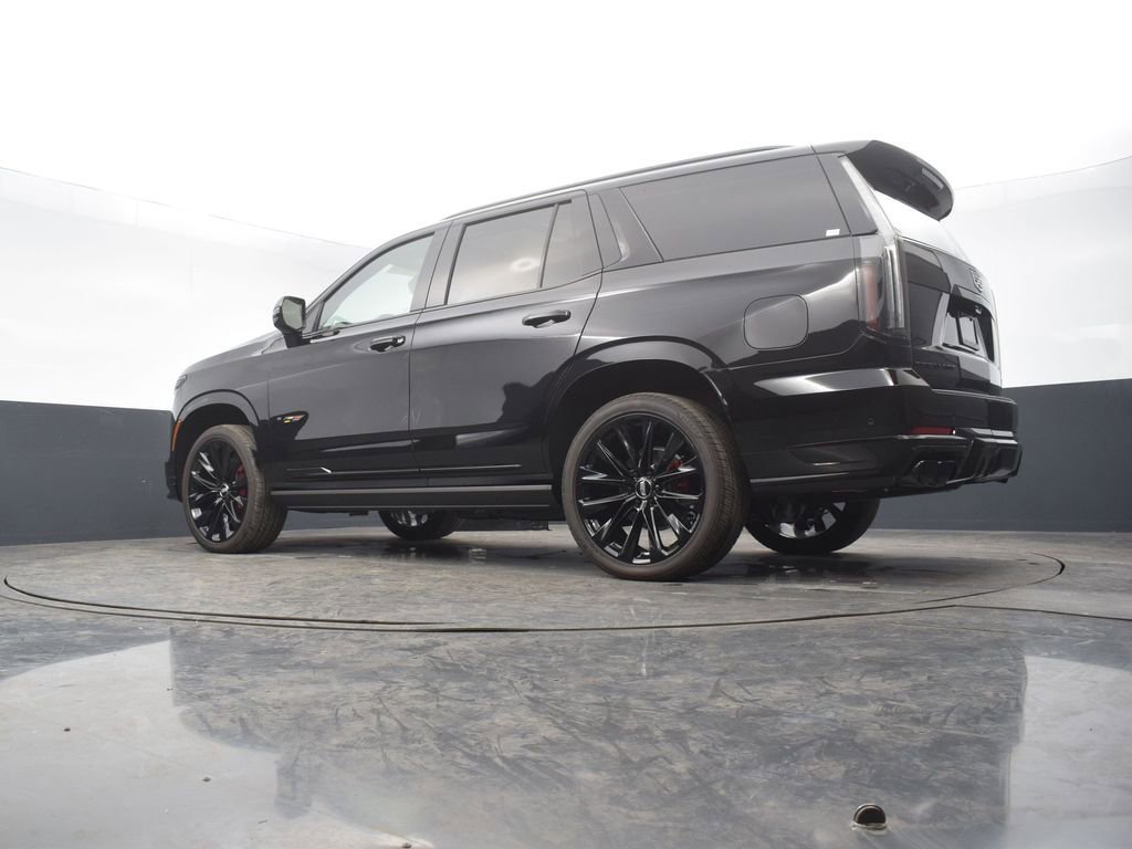 Certified 2025 Cadillac Escalade V w/ LPO, ONYX Package image 58