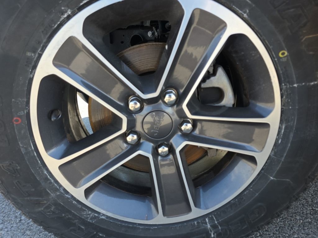 Used 2023 Jeep Wrangler Sahara image 23