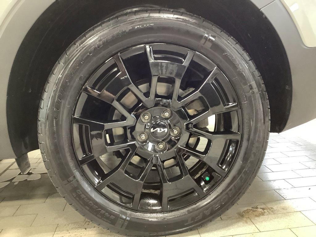 Certified 2022 Kia Telluride EX w/ EX Premium Package image 32