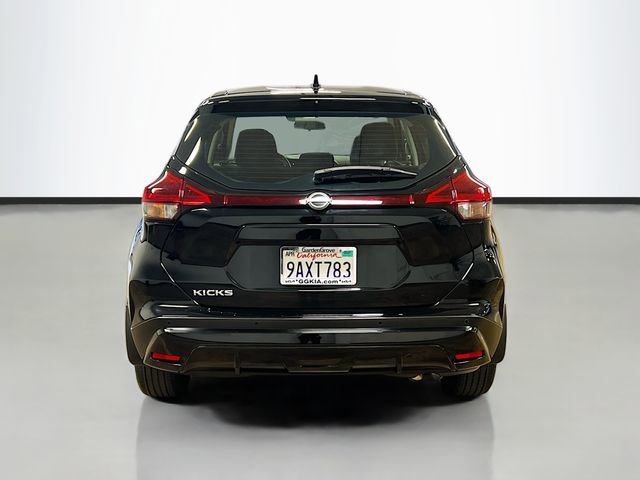 Used 2022 Nissan Kicks S FWD image 6