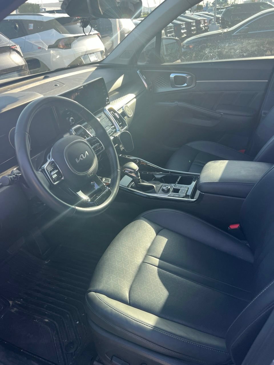 Certified 2023 Kia Sorento SX FWD image 5