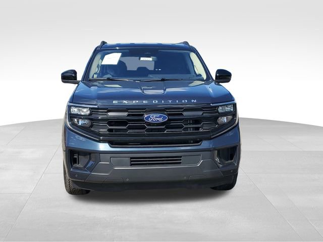 Used 2025 Ford Expedition Max Active AWD/4WD image 2