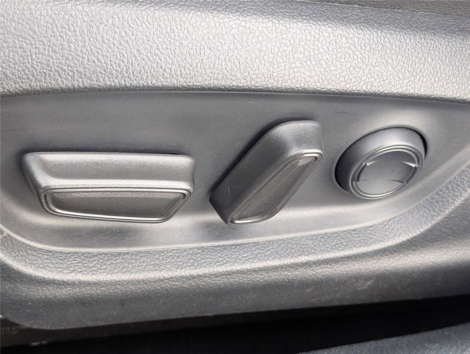 Used 2023 Toyota Camry XSE image 20