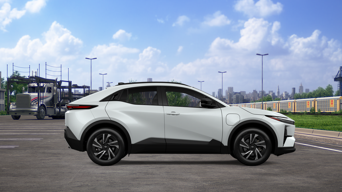 New 2026 Toyota C-HR AWD/4WD image 27