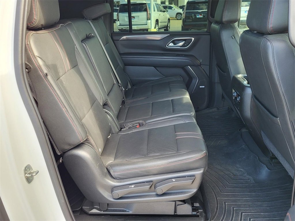 Used 2021 Chevrolet Suburban RST image 11