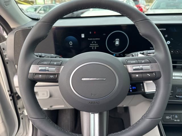 Used 2025 Hyundai Kona SEL image 13