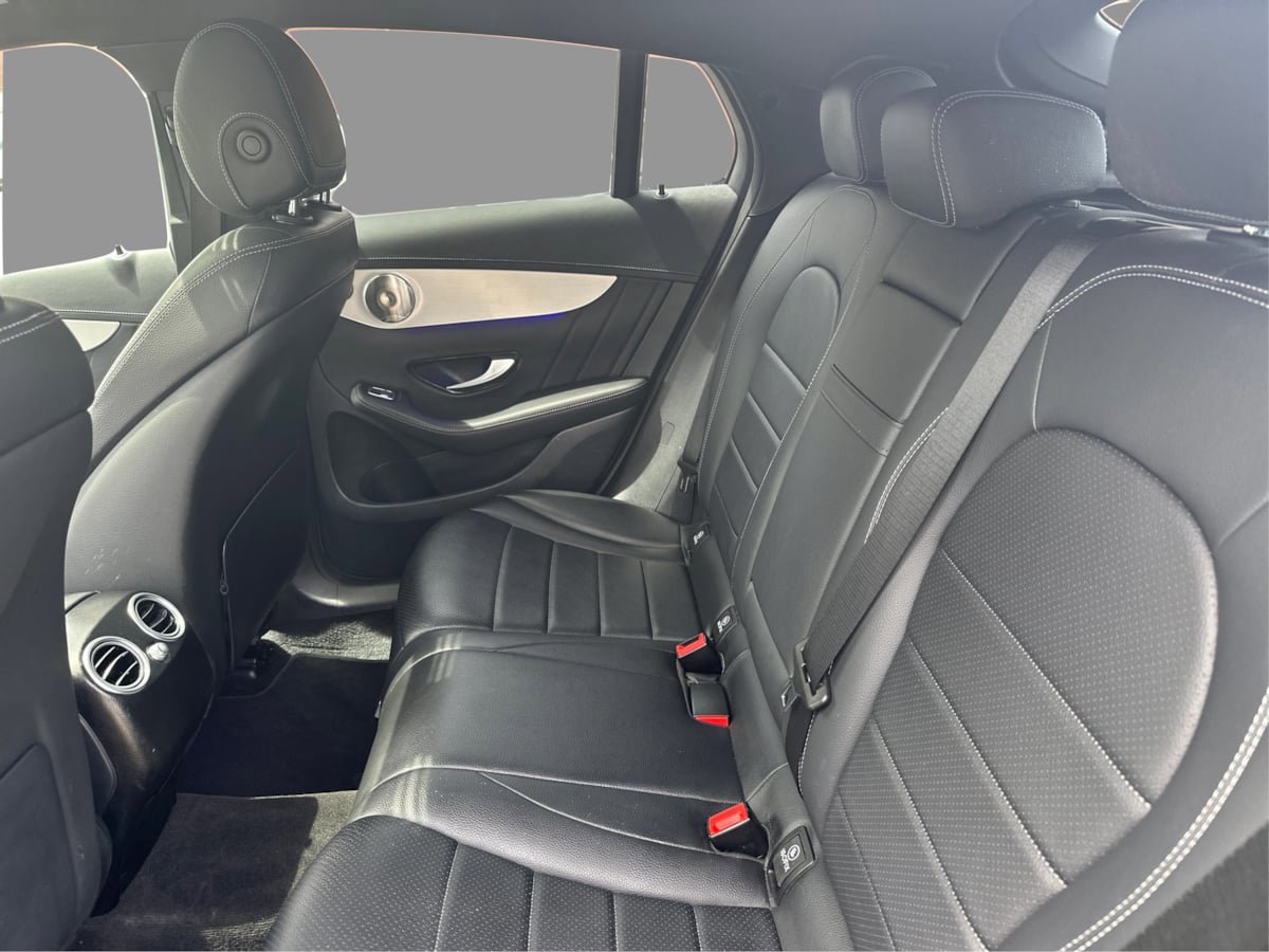 Used 2023 Mercedes-Benz GLC 300 4MATIC Coupe image 34