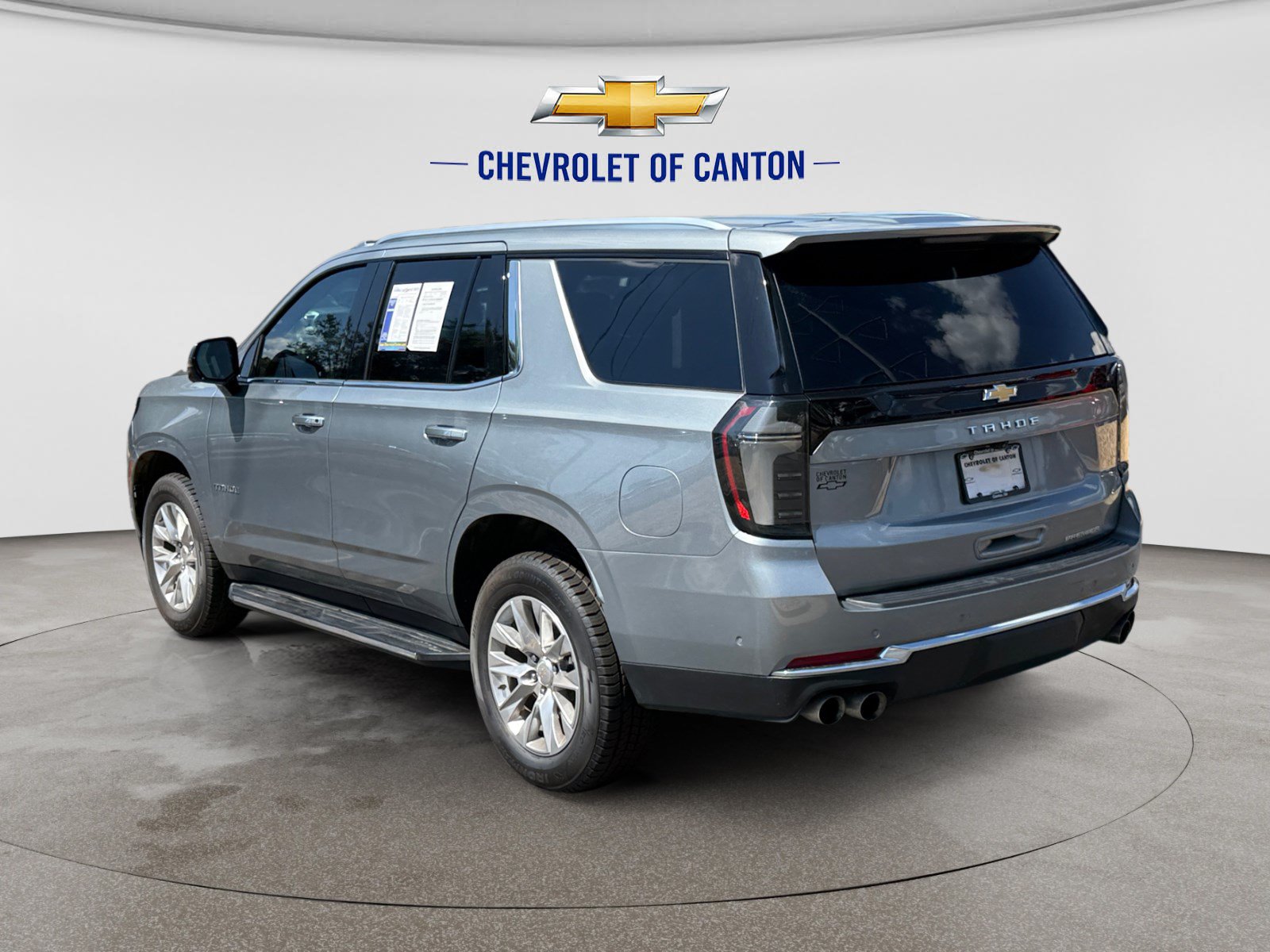 Used 2025 Chevrolet Tahoe Premier AWD/4WD image 7