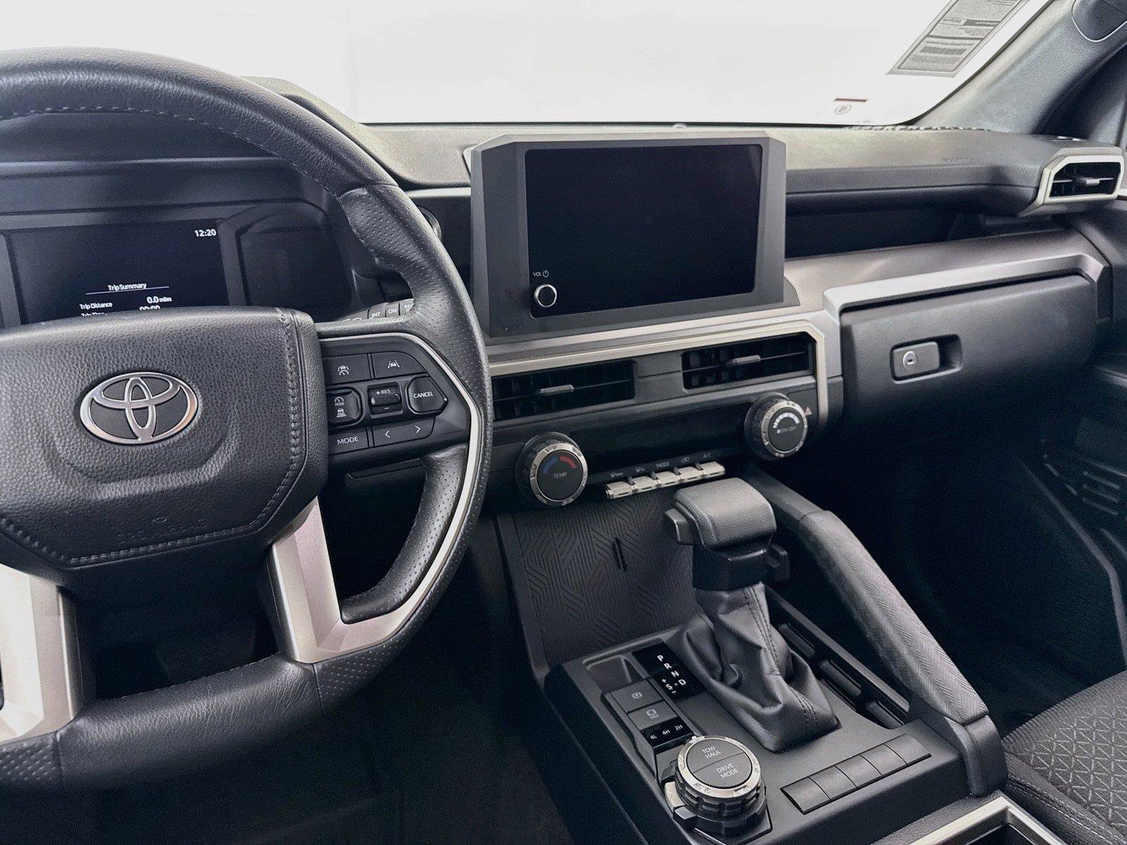 Certified 2025 Toyota 4Runner SR5 AWD/4WD image 30