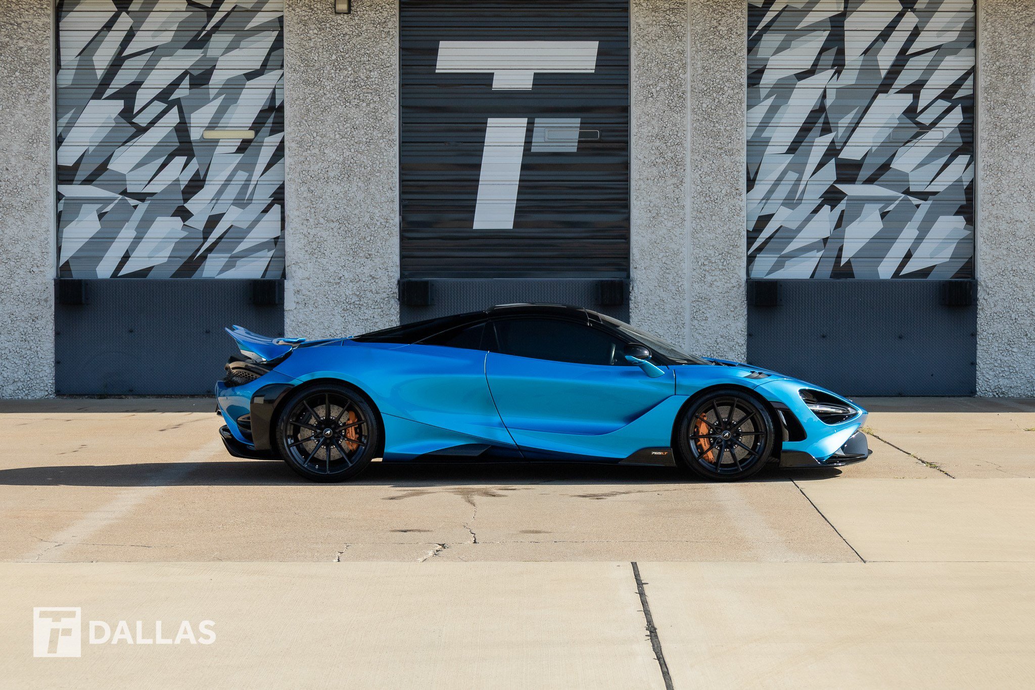 Used 2022 McLaren 765LT RWD image 17