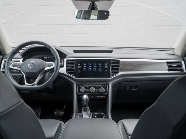 Used 2023 Volkswagen Atlas SE w/ Black Wheel Package image 22