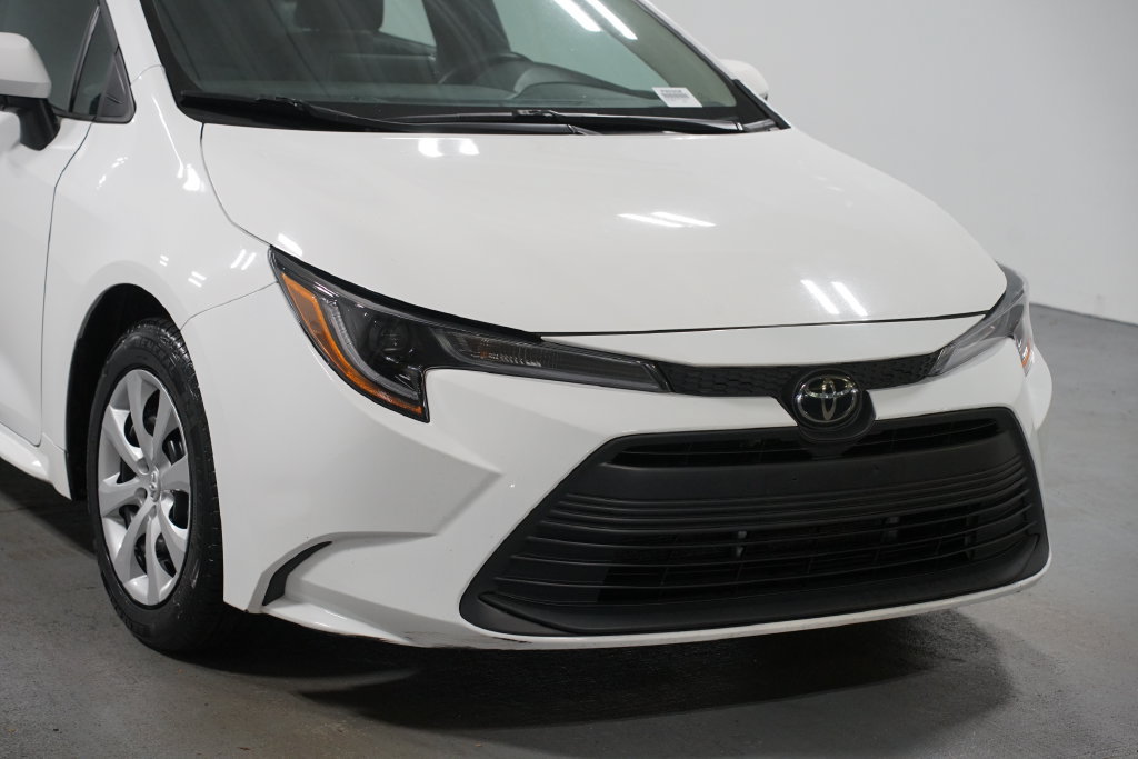 Certified 2024 Toyota Corolla LE FWD image 4