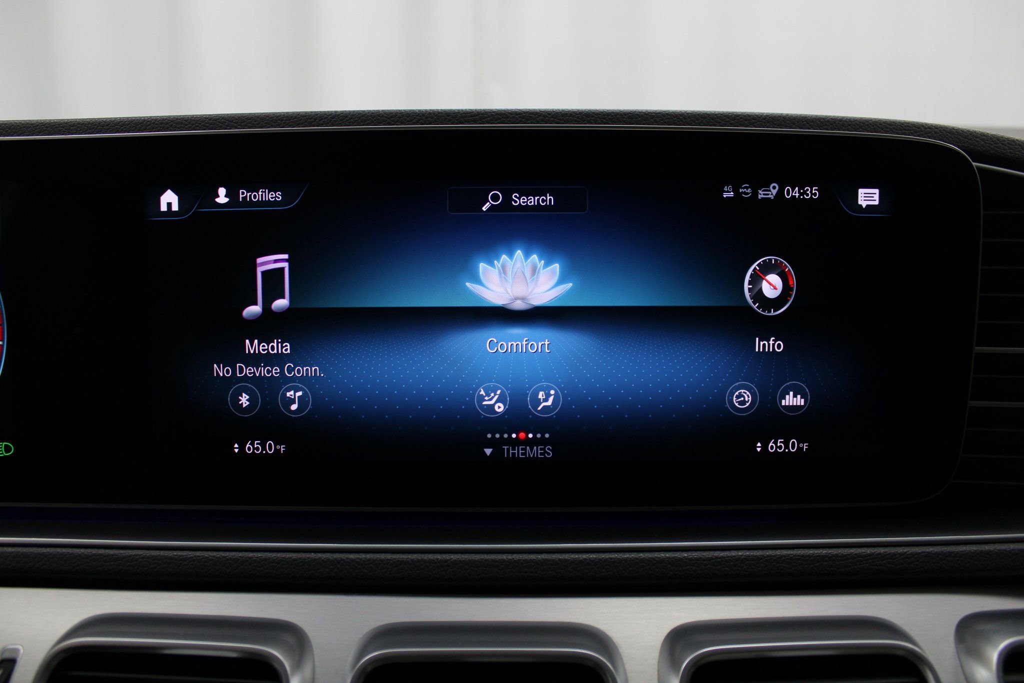 Used 2020 Mercedes-Benz GLE 350 4MATIC w/ Premium Package image 46