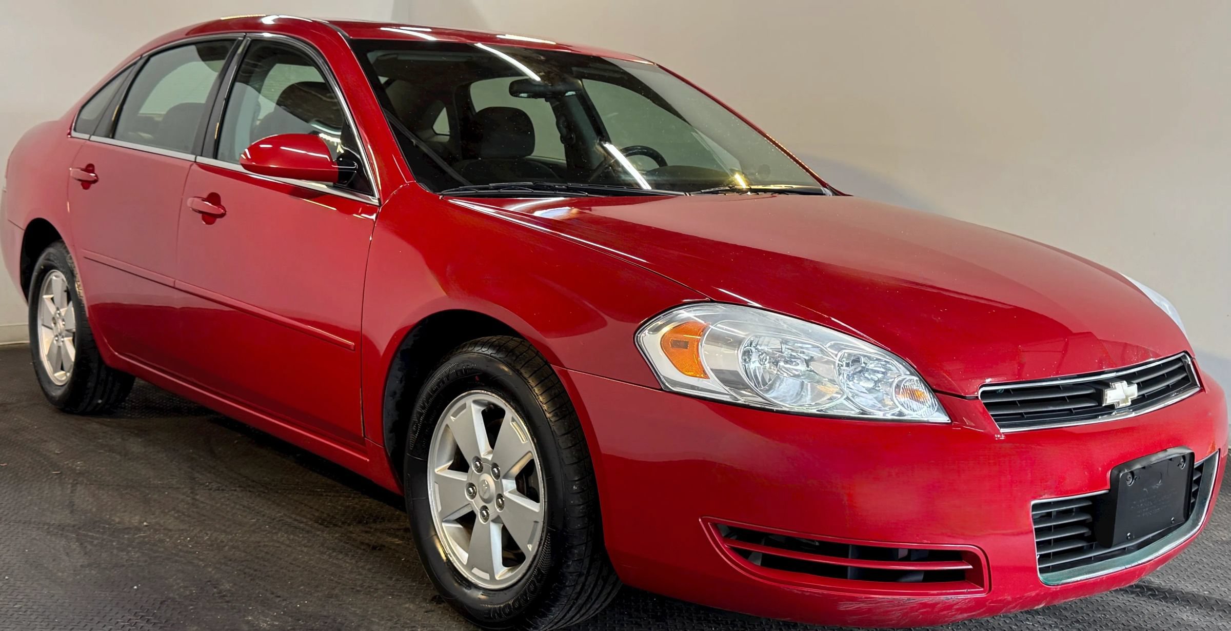 Used 2007 Chevrolet Impala LT w/ Preferred Equipment Group FWD image 2
