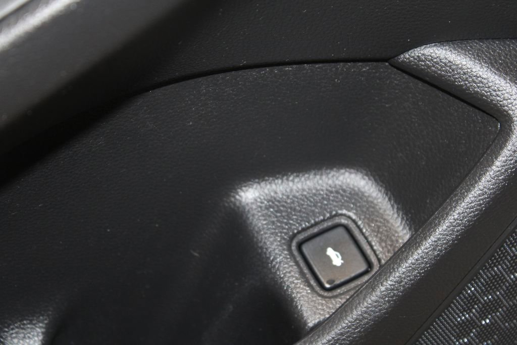 Used 2022 Honda Accord EX-L image 11