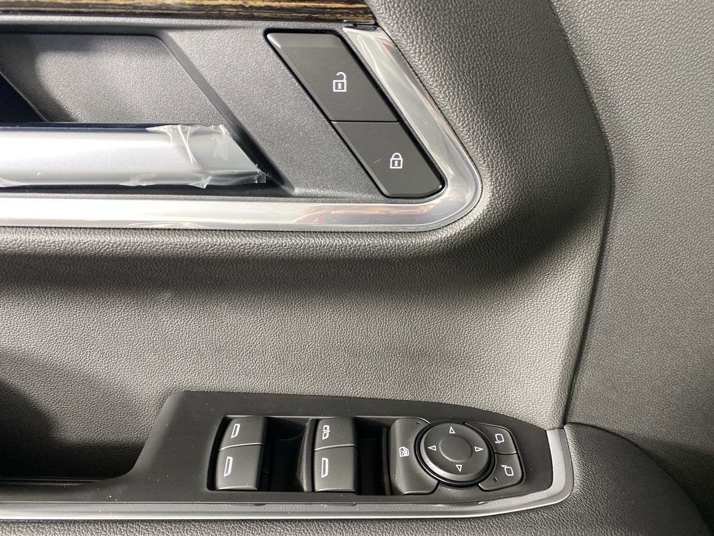 Used 2025 GMC Sierra 1500 Elevation image 23