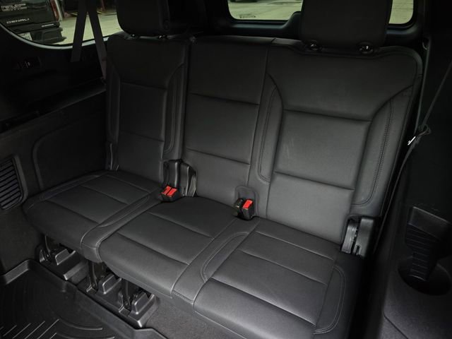 Used 2022 Chevrolet Suburban LT image 30