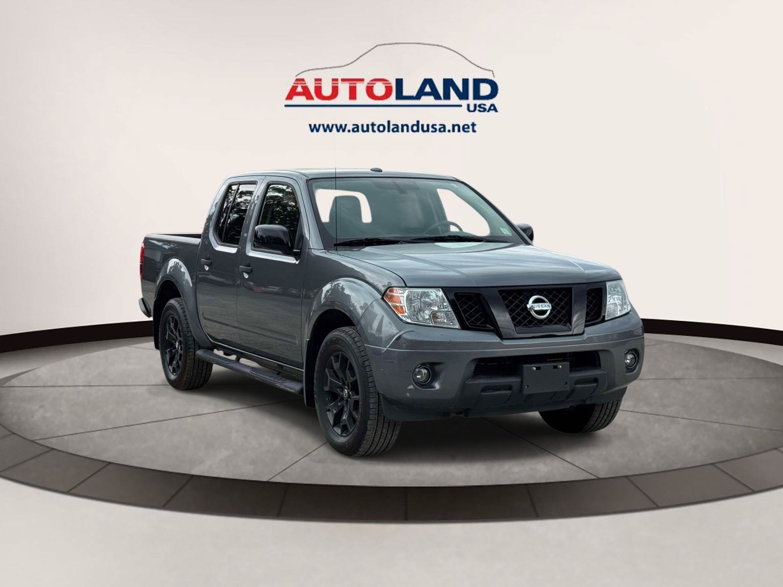 Used 2018 Nissan Frontier SV w/ Value Truck Package AWD/4WD image 2