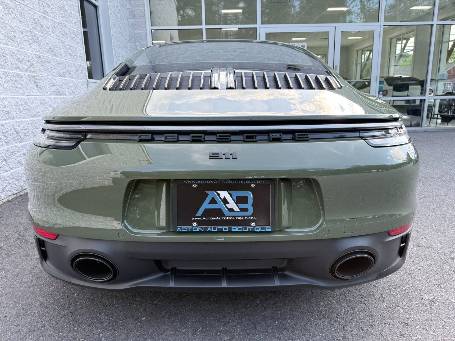 Used 2024 Porsche 911 Carrera GTS RWD image 39