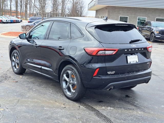 Certified 2024 Ford Escape ST-Line w/ Tech Pack #1 image 4