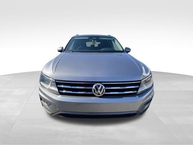 Used 2020 Volkswagen Tiguan S w/ 3rd Row Seat Package AWD/4WD image 17