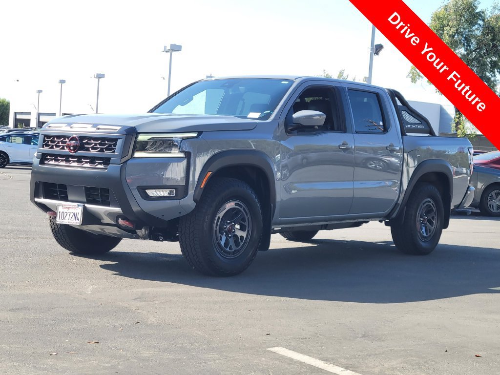 Used 2025 Nissan Frontier PRO-4X w/ Pro Premium Package AWD/4WD image 2