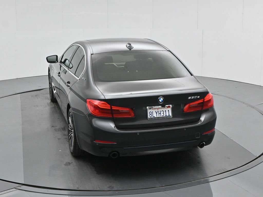 Used 2019 BMW 530e 530e iPerformance w/ Convenience Package image 47