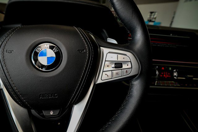 Used 2022 BMW X7 xDrive40i w/ Premium Package image 43