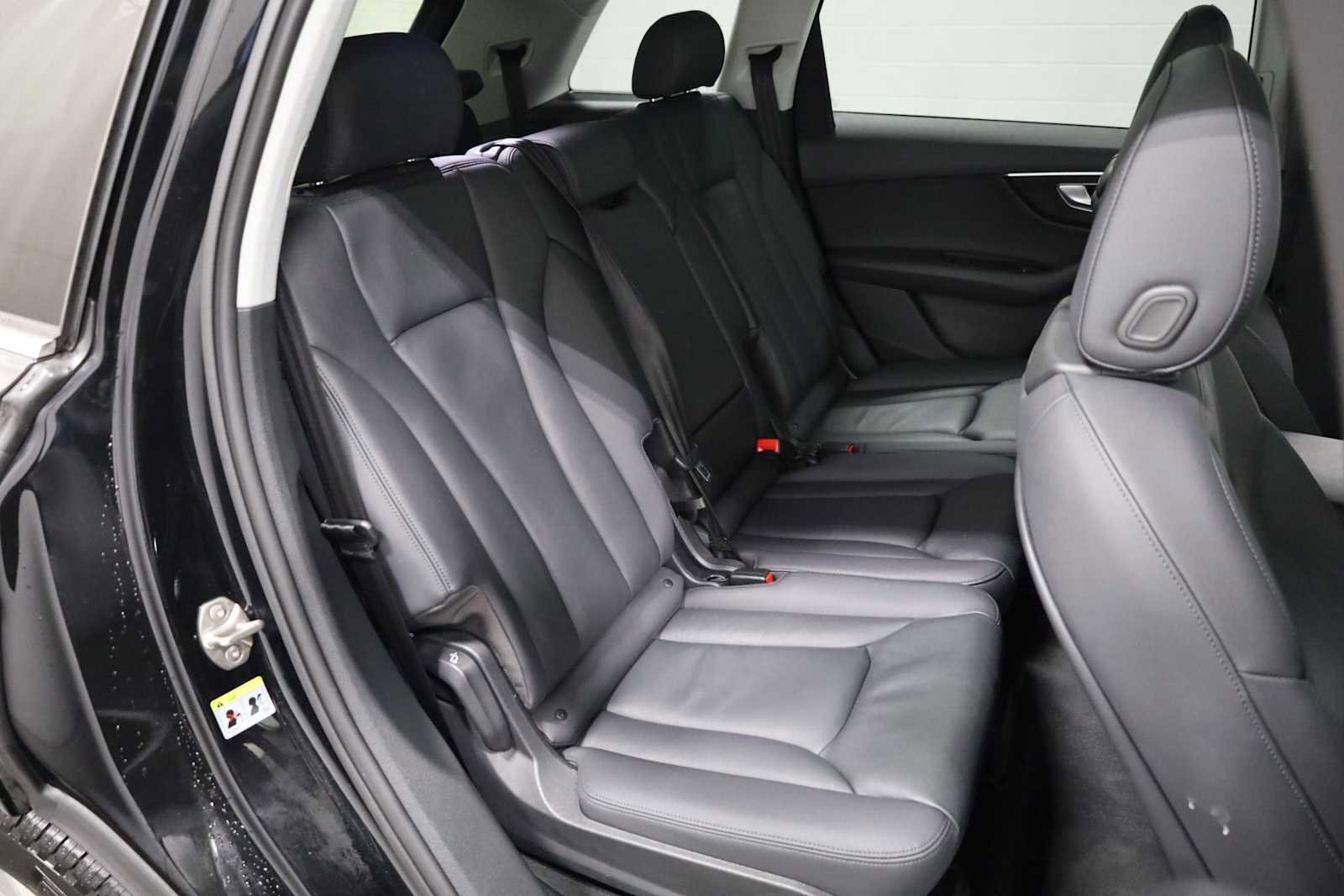 Used 2022 Audi Q7 Premium Plus image 34