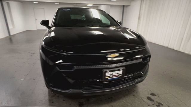 Certified 2026 Chevrolet Equinox EV LT FWD image 3
