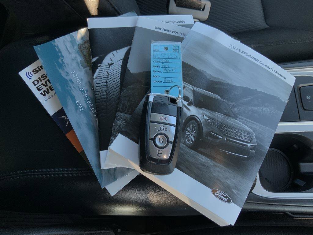 Used 2022 Ford Explorer XLT image 69