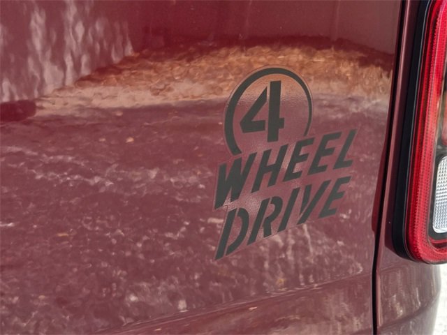 Used 2021 Jeep Gladiator Willys image 11