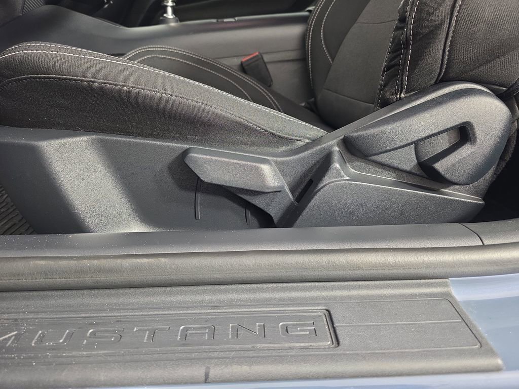 Used 2024 Ford Mustang GT RWD image 25