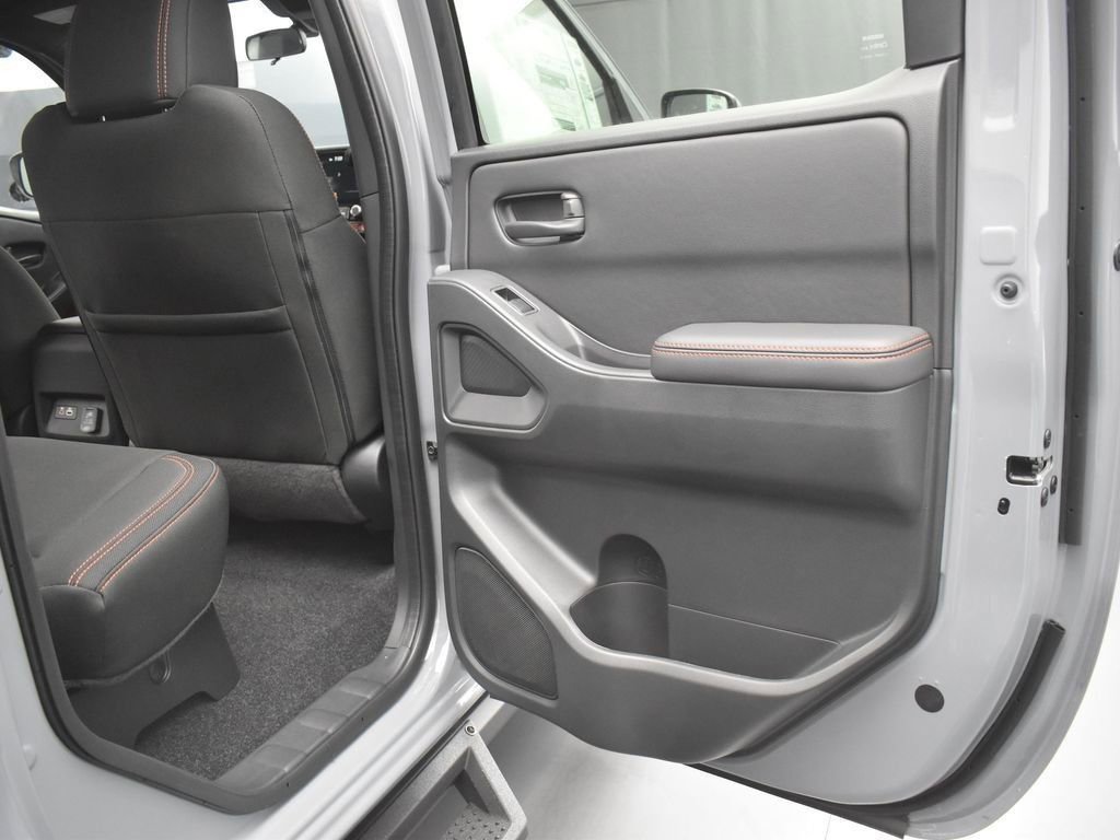 New 2026 Nissan Frontier PRO-4X w/ Pro-4x Convenience Package image 20