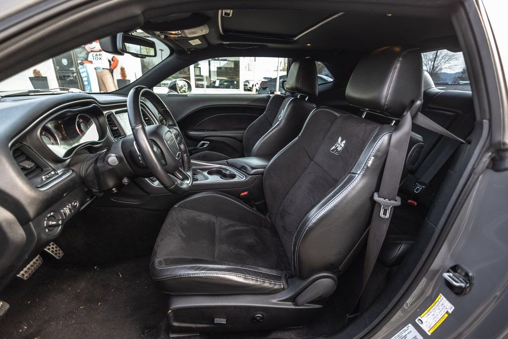 Used 2018 Dodge Challenger R/T Scat Pack image 24