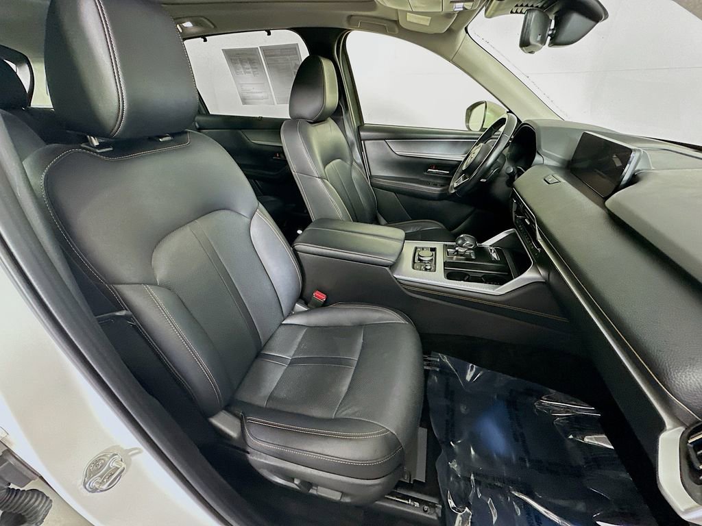 Certified 2024 MAZDA CX-90 3.3 Turbo w/ Premium Package image 38