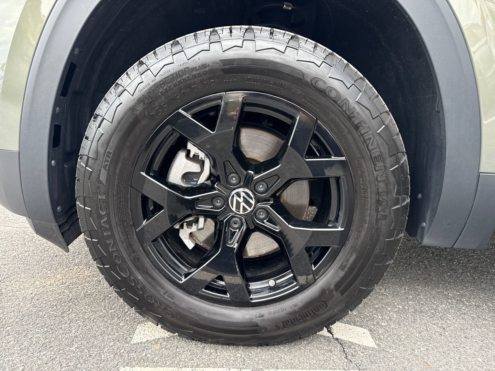 Certified 2025 Volkswagen Atlas Peak Edition SE image 11