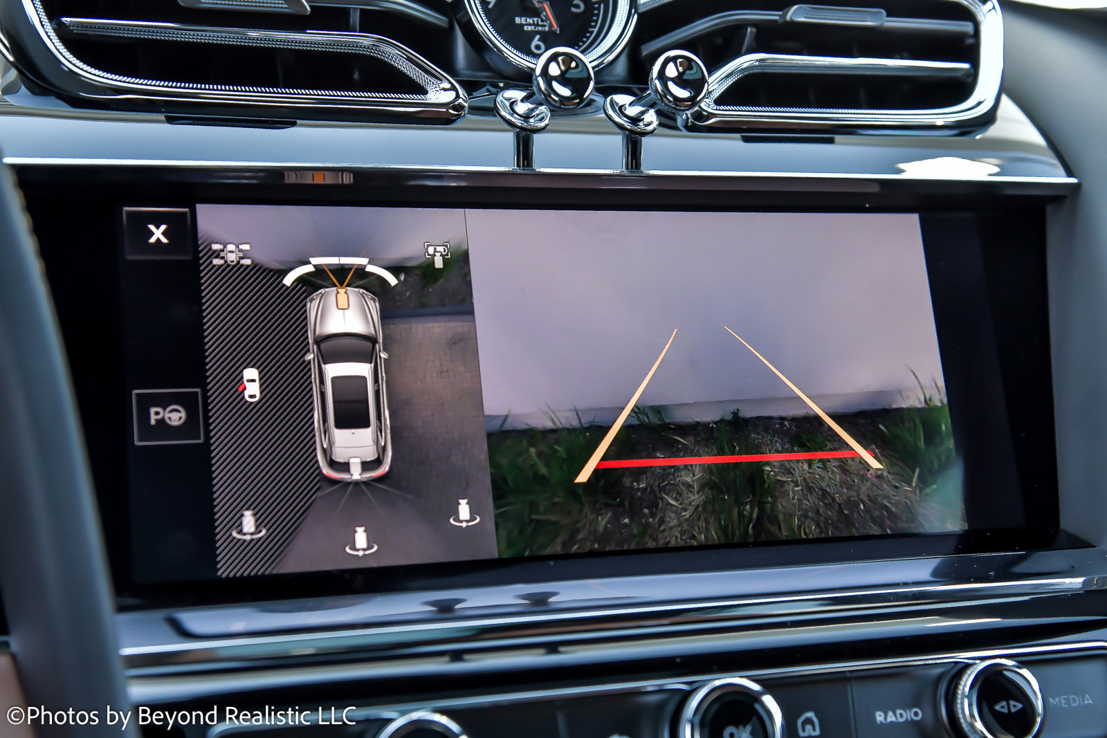 New 2024 Bentley Bentayga Extended Wheelbase image 43