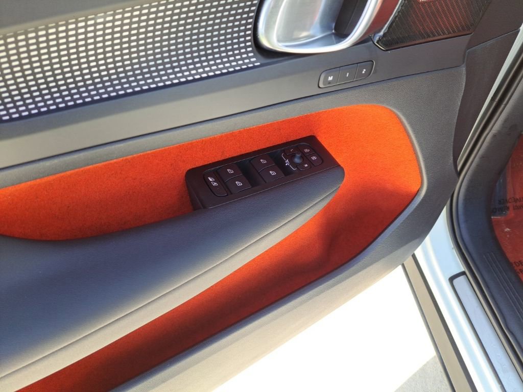 Used 2021 Volvo XC40 T4 R-Design w/ Protection Package Premier image 16